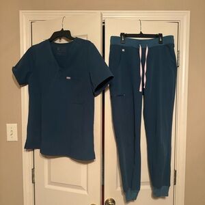 Figs Scrubs Caribbean Blue